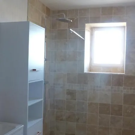 Maison De La Delle * Pertheville-Ners